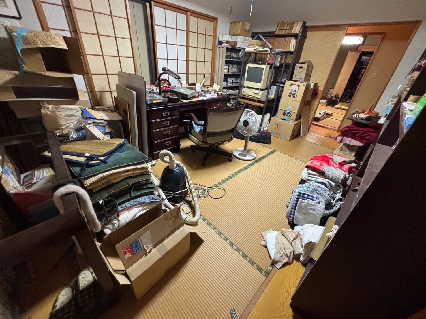 福山市|5SLDK+倉庫の不用品回収の片付け前
